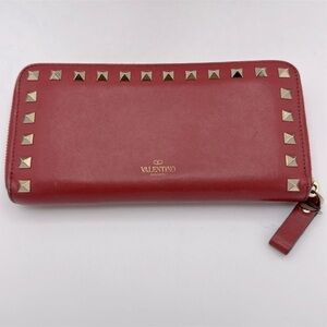 SALE🛍️ Valentino Garavani Wallet